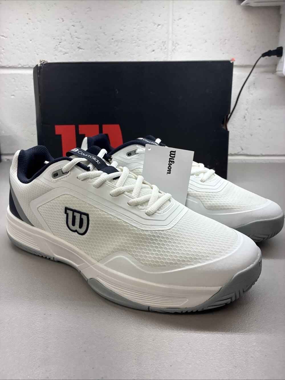 Wilson Mens Courtglide Tennis Shoes size 10 Racquet White Navy Blazer Quarry